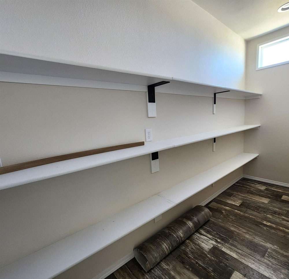 Large and bright pantry for ample storage in the Sunbeam 28563N